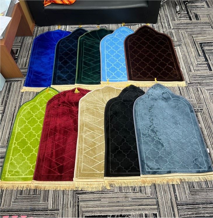 Plain Mehrab Prayer Mat